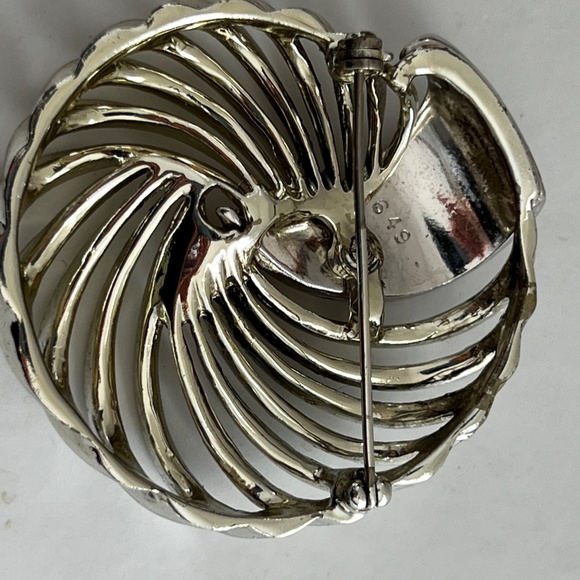 Vintage Marbourx ( Marcel Boucher) Brooch stamped # 649  Silver tone Rhinestones - Picture 4 of 7